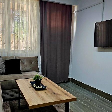 Madesa Apartment Skopje Ngoại thất bức ảnh