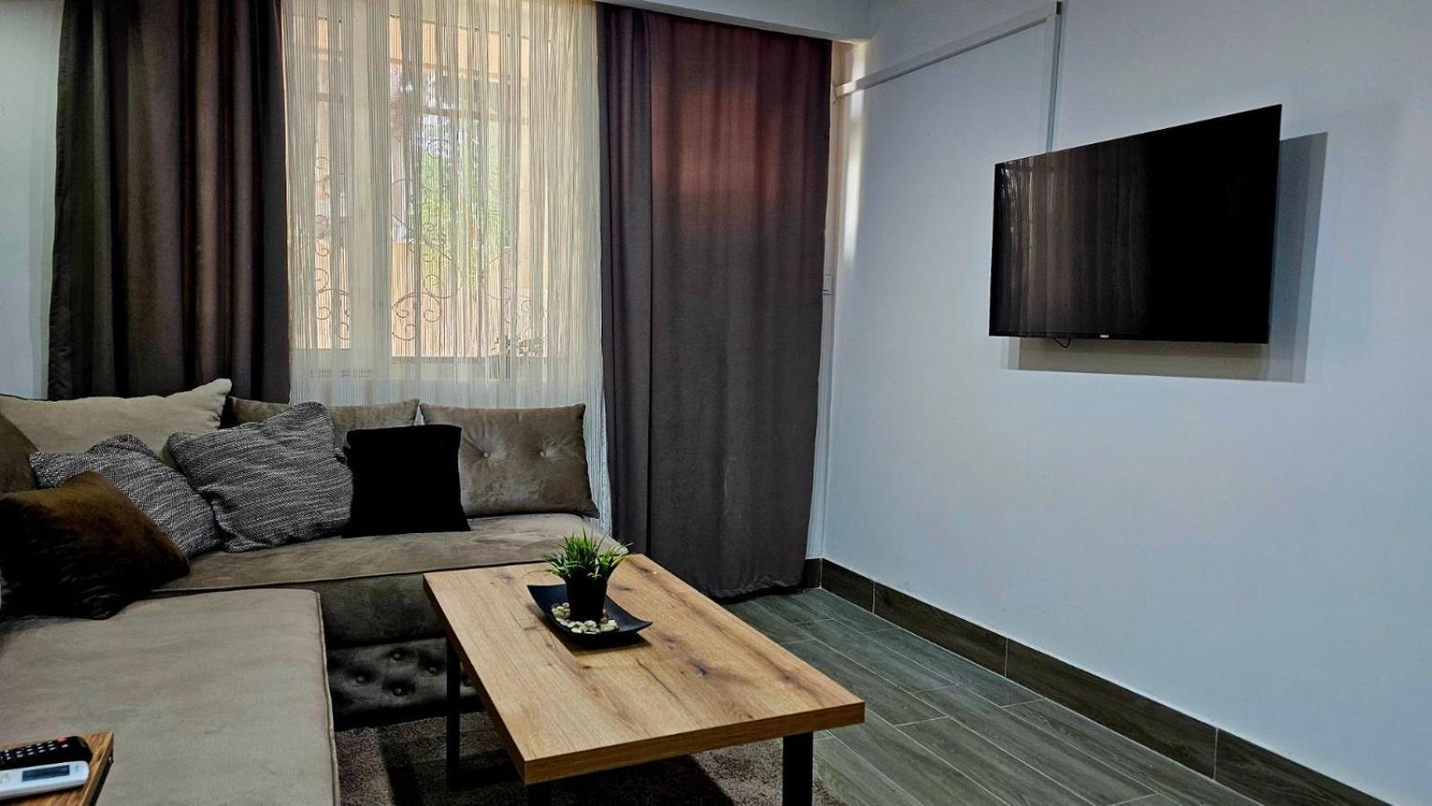 Madesa Apartment Skopje Ngoại thất bức ảnh